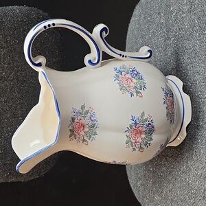 Vintage Beautiful, large floral pitcher